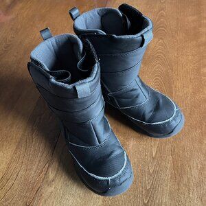 Lands' End snow boots 1